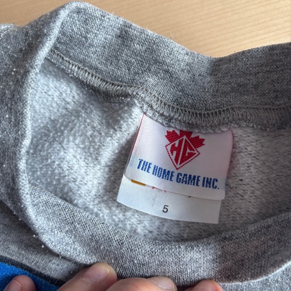 Y2K Toronto Maple Leafs kids sweater size 4 - Picture 3 of 5